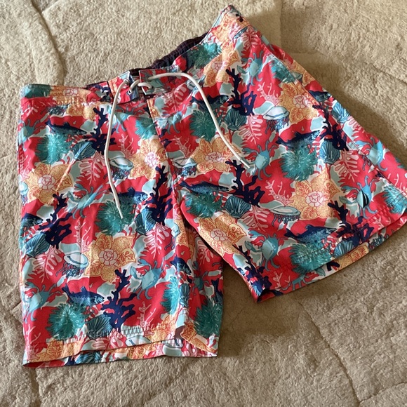 Nautica Men's Colorful ocean life Swim Shorts size medium front and back pockets - Picture 1 of 5